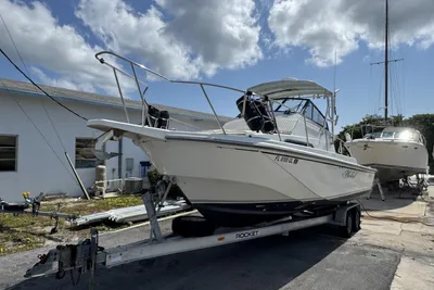 Boston Whaler Walkaround