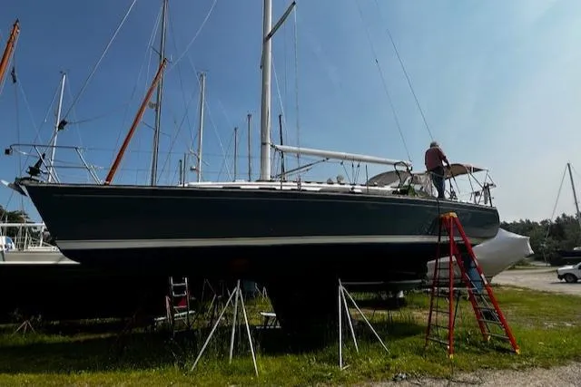 Blue Sky Yacht Photos Pics 