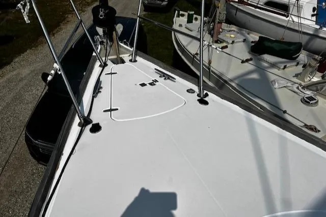 Blue Sky Yacht Photos Pics 