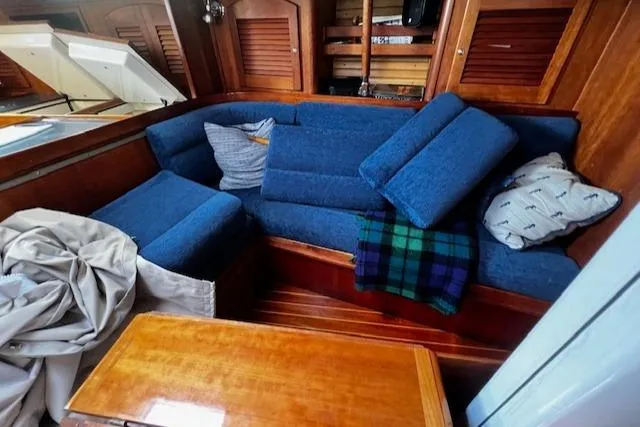 Blue Sky Yacht Photos Pics 