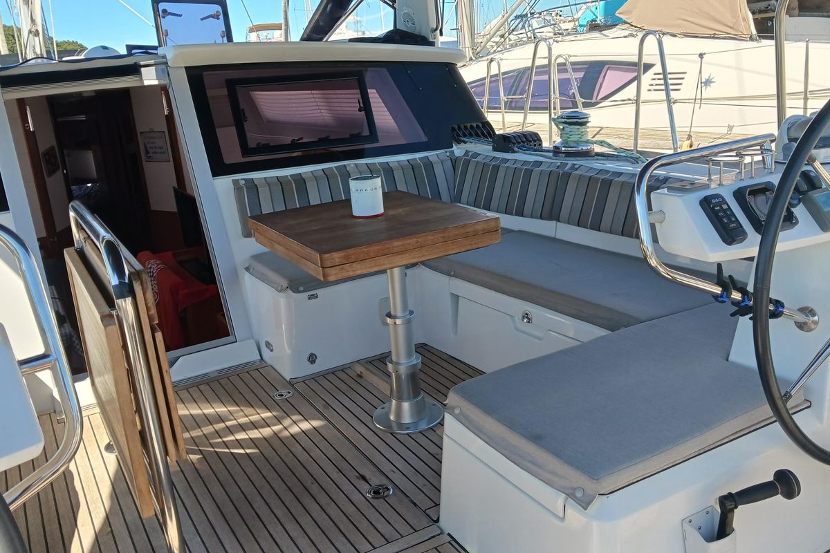 2017 Beneteau 50 