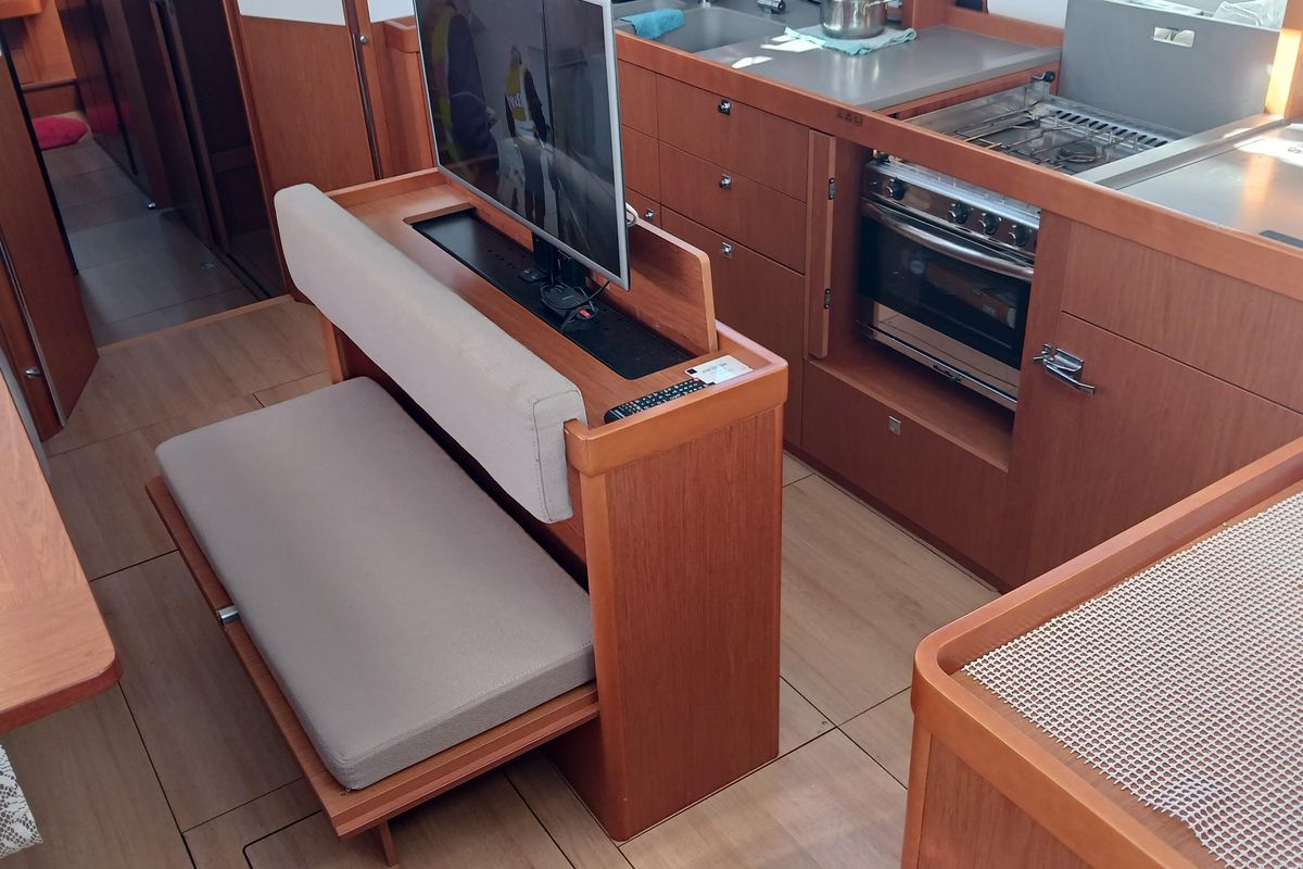 2017 Beneteau 50 