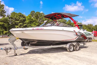 Yamaha Boats 242X E-Series