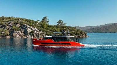 Yacht