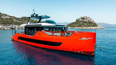 Yacht