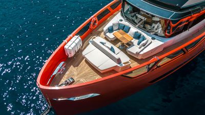 Yacht