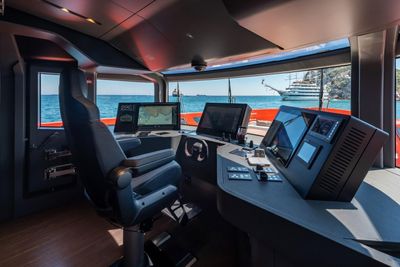 Yacht