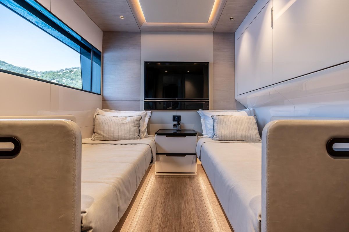 2022 Sarp Yachts 85 