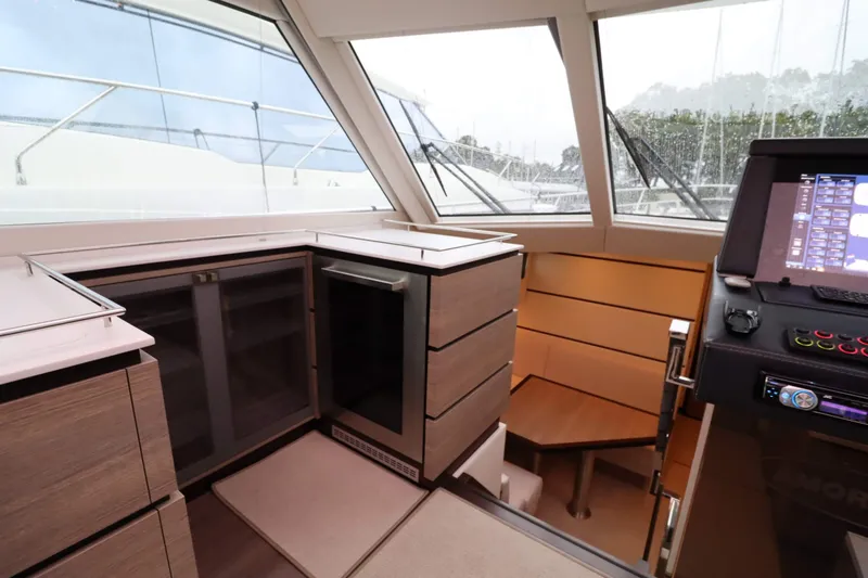 55 Ht Yacht Photos Pics 