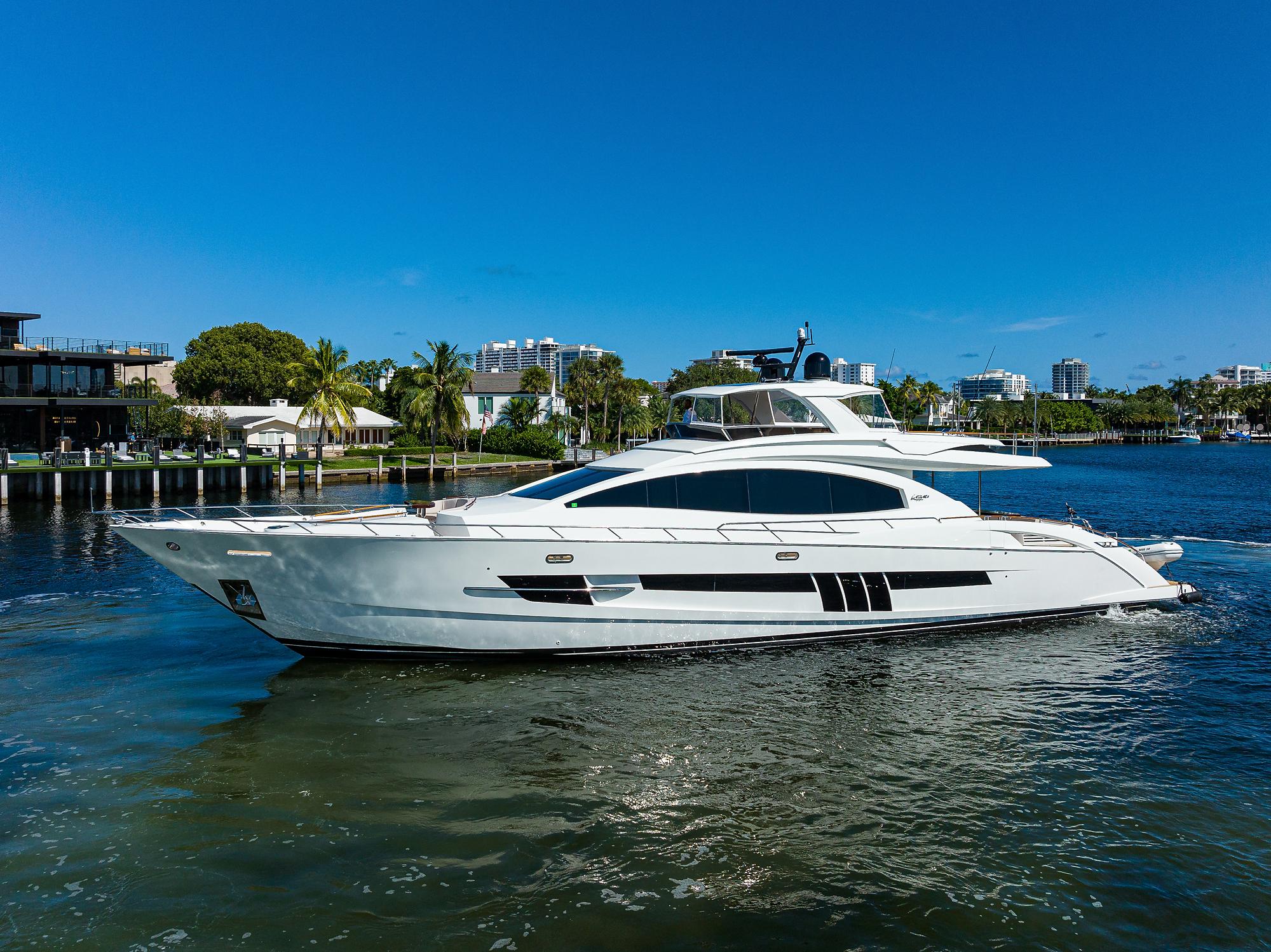2012 Lazzara LSX 95