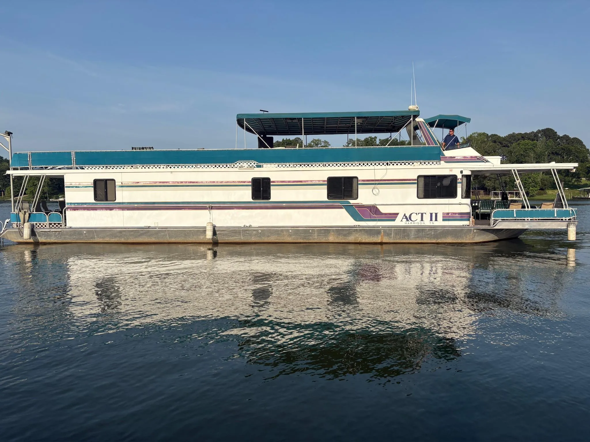 Lakeview 79 x 18 Houseboat