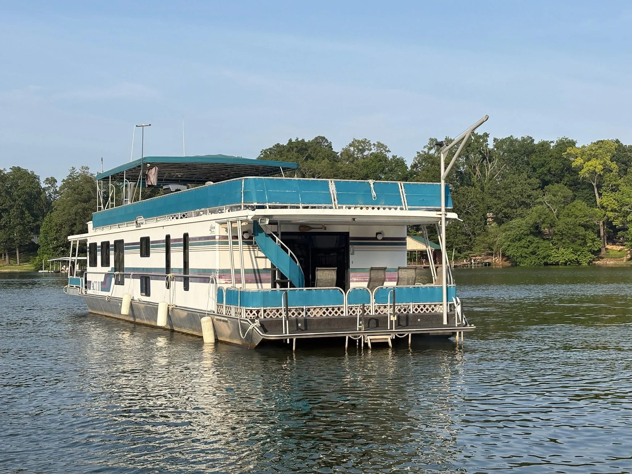Lakeview 79 x 18 Houseboat