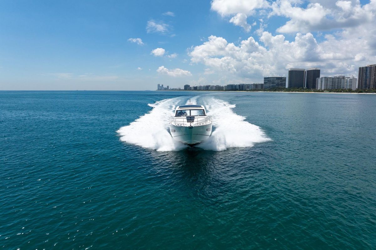 2018 Fairline 53 