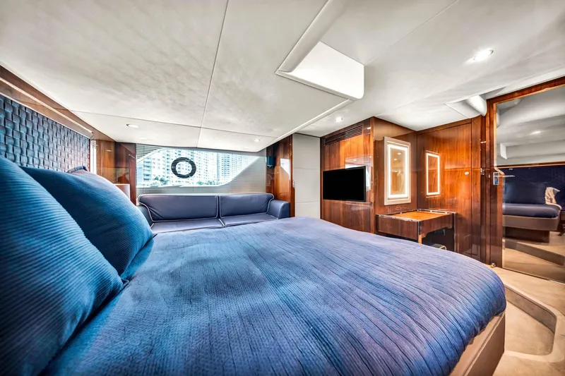 Karisa Yacht Photos Pics Luxurious interior of 2018 Fairline Targa 53 OPEN yacht with elegant bedroom design.