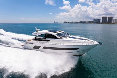 Yacht