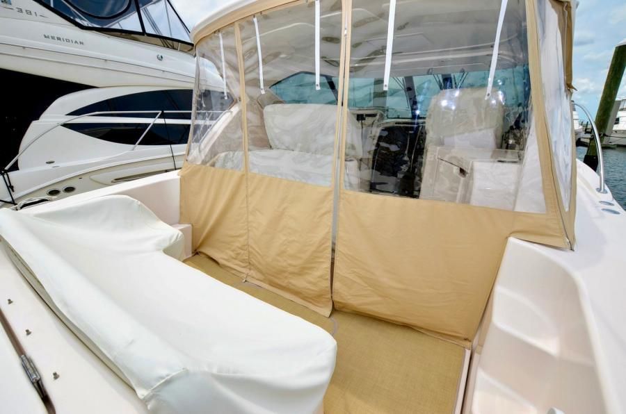 2008 Tiara Yachts 3500 Sovran