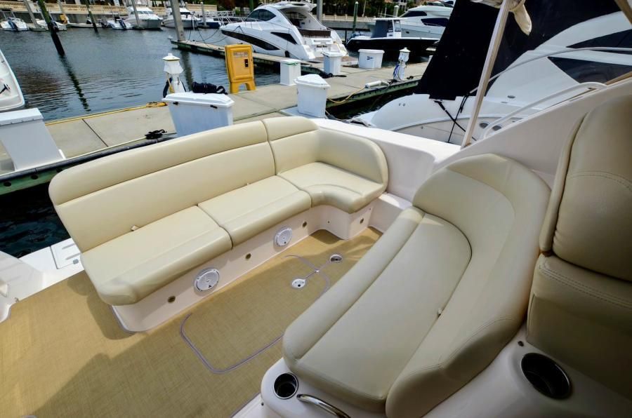 2008 Tiara Yachts 3500 Sovran