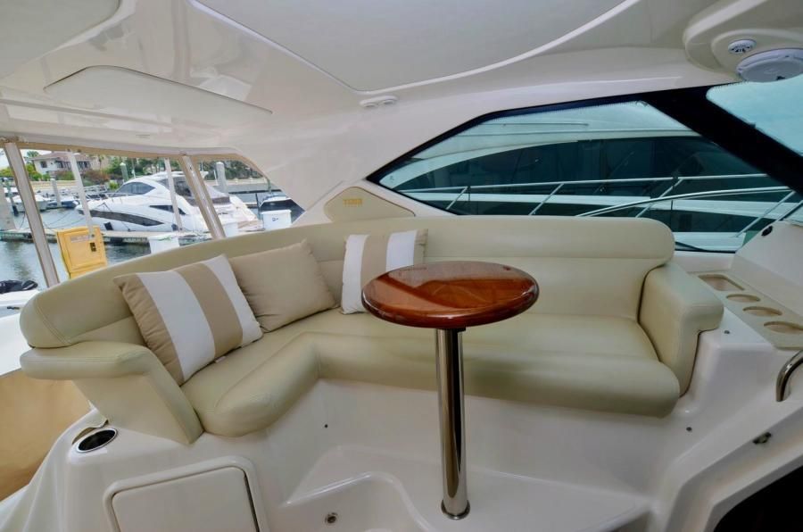 2008 Tiara Yachts 3500 Sovran