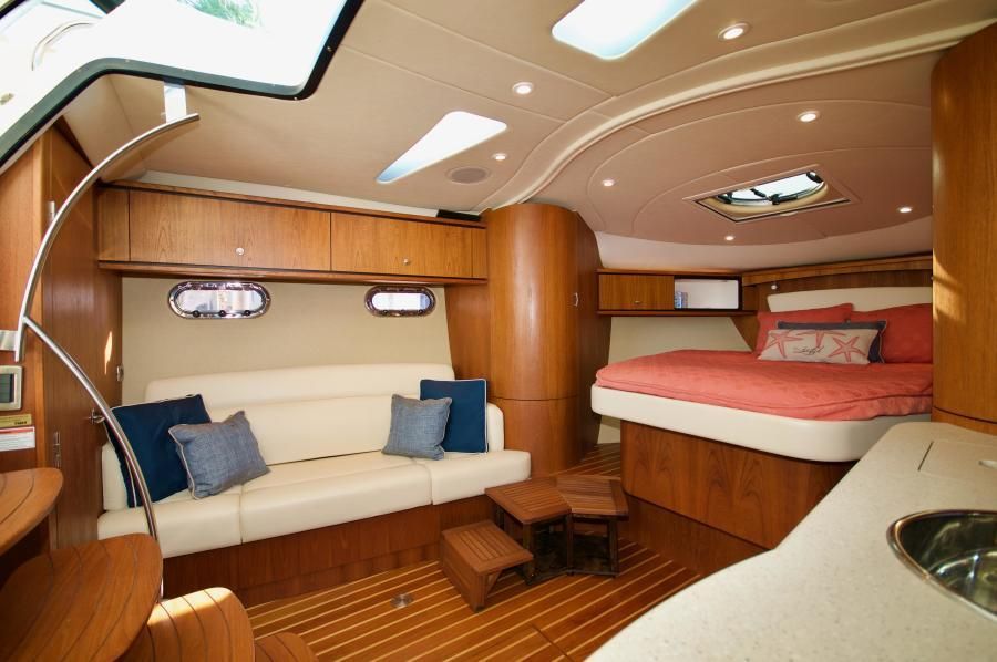 2008 Tiara Yachts 3500 Sovran