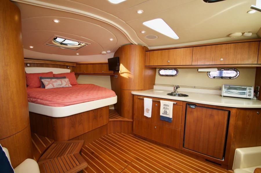 2008 Tiara Yachts 3500 Sovran