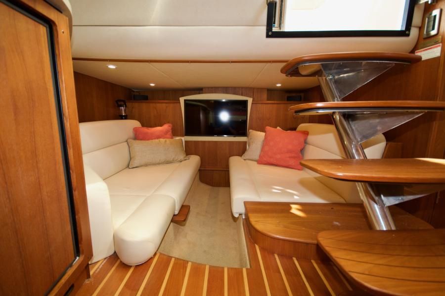 2008 Tiara Yachts 3500 Sovran