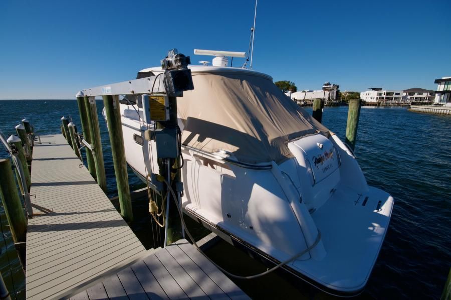 2008 Tiara Yachts 3500 Sovran