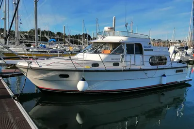 1996 Nimbus trawler 37