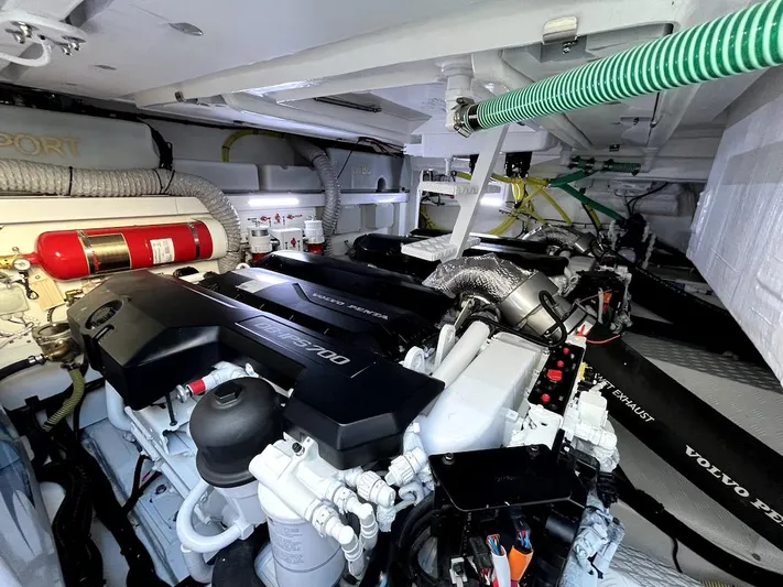 Waypoint Yacht Photos Pics Engine room of 2024 Fairline Squadron 50 yacht, featuring Volvo Penta engines and safety equipment.