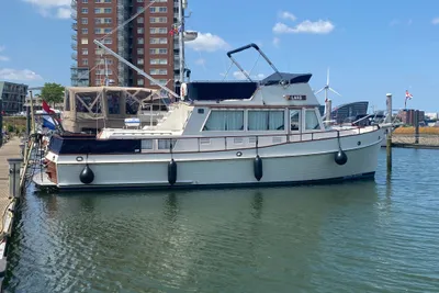 1991 Grand Banks 42