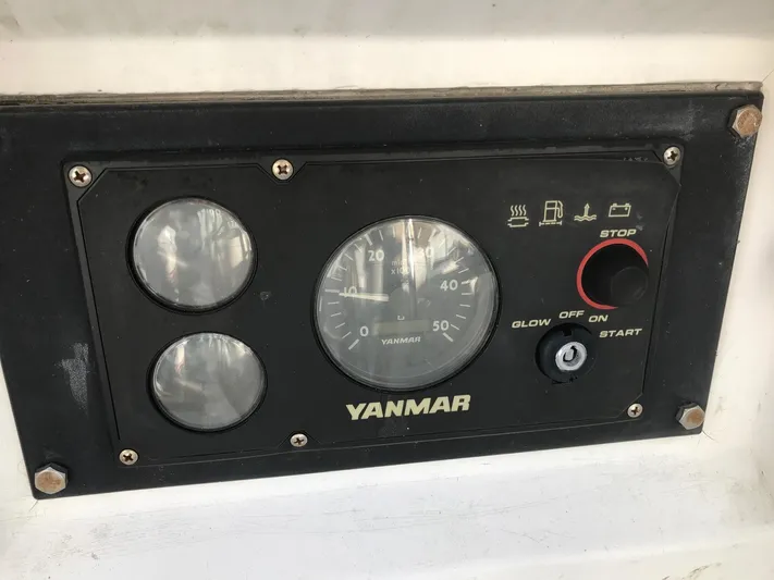 Runaway Yacht Photos Pics 