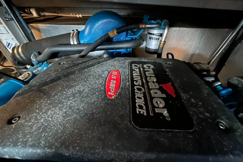 Ps Thank You Yacht Photos Pics Engine of 2004 Silverton 39 Motor Yacht with Crusader Captain's Choice label.