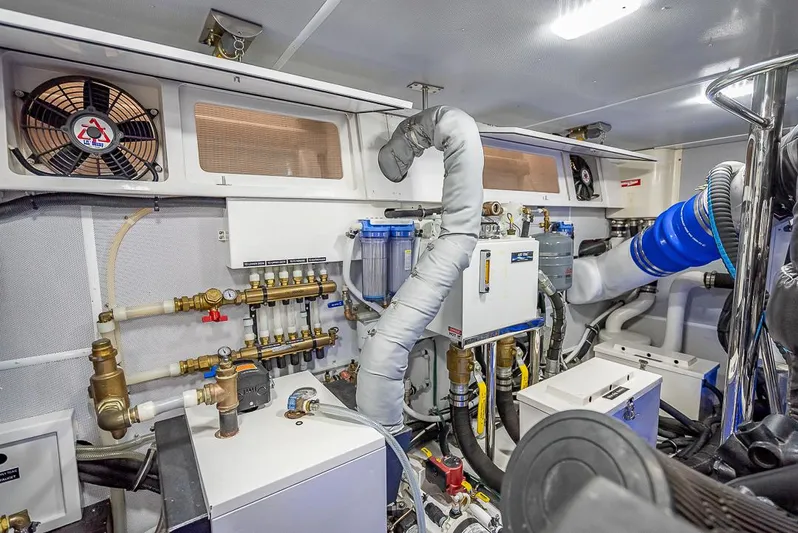 Sunny Seajay Yacht Photos Pics 