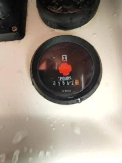 Titan 46 Yacht Photos Pics Hour meter on Leopard 46, 2011 model, showing 1562 hours.