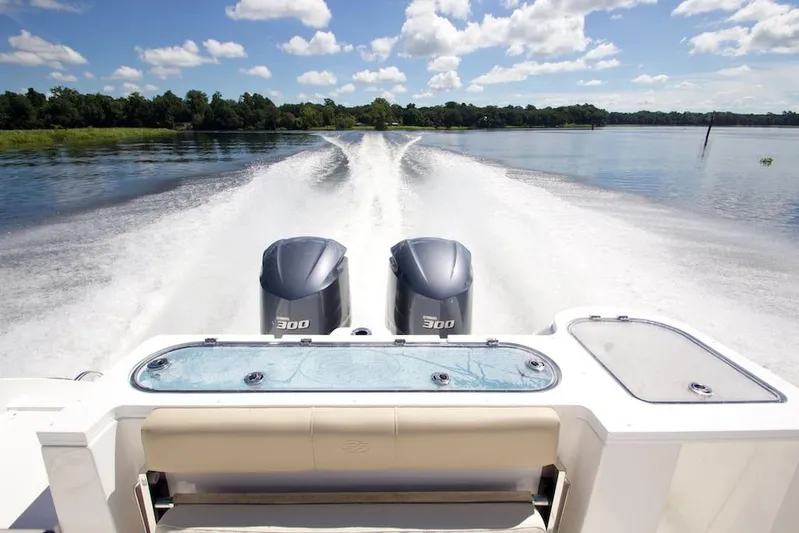  Yacht Photos Pics Manufacturer Provided Image