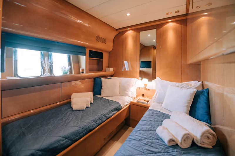 Atrato Yacht Photos Pics 