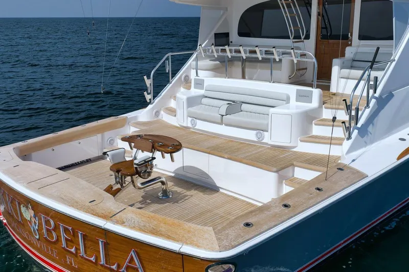 Nikki Bella Yacht Photos Pics 2025 Viking 90 Convertible- NIKKI BELLA- Cockpit