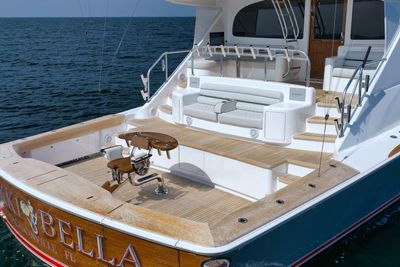 Yacht
