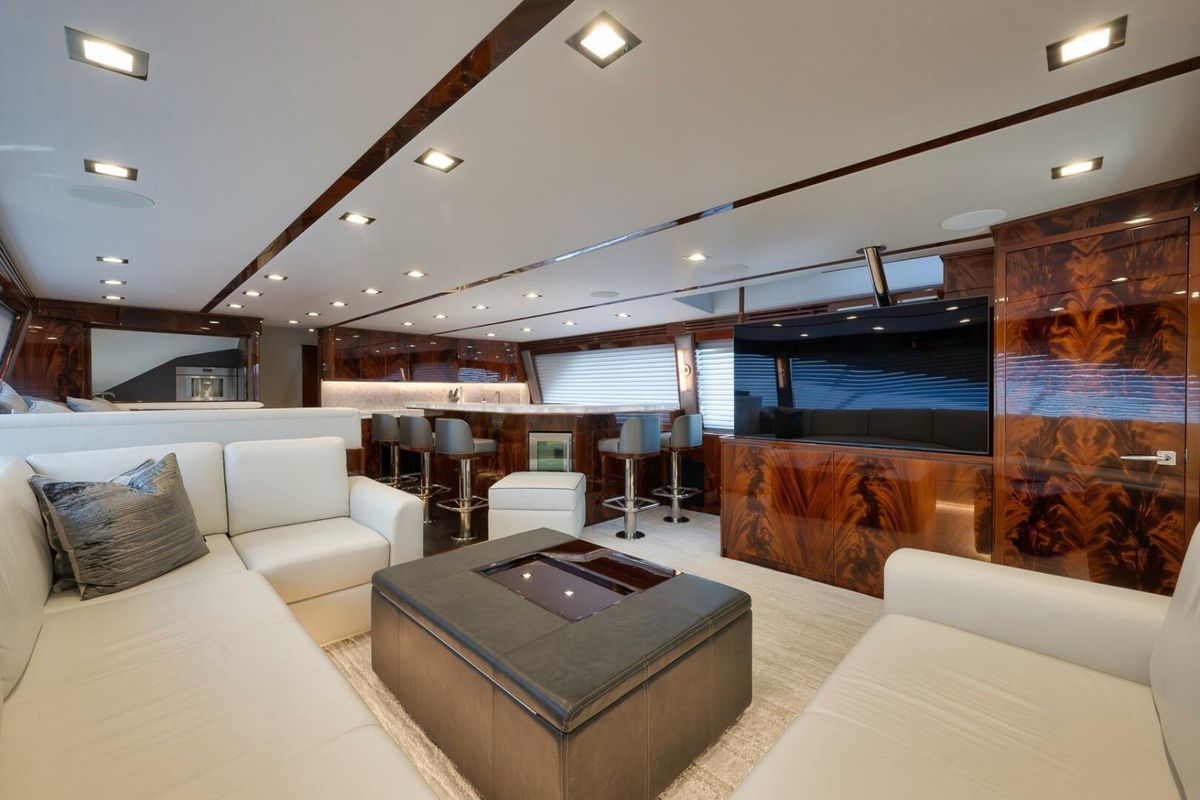 2025 Viking 90 