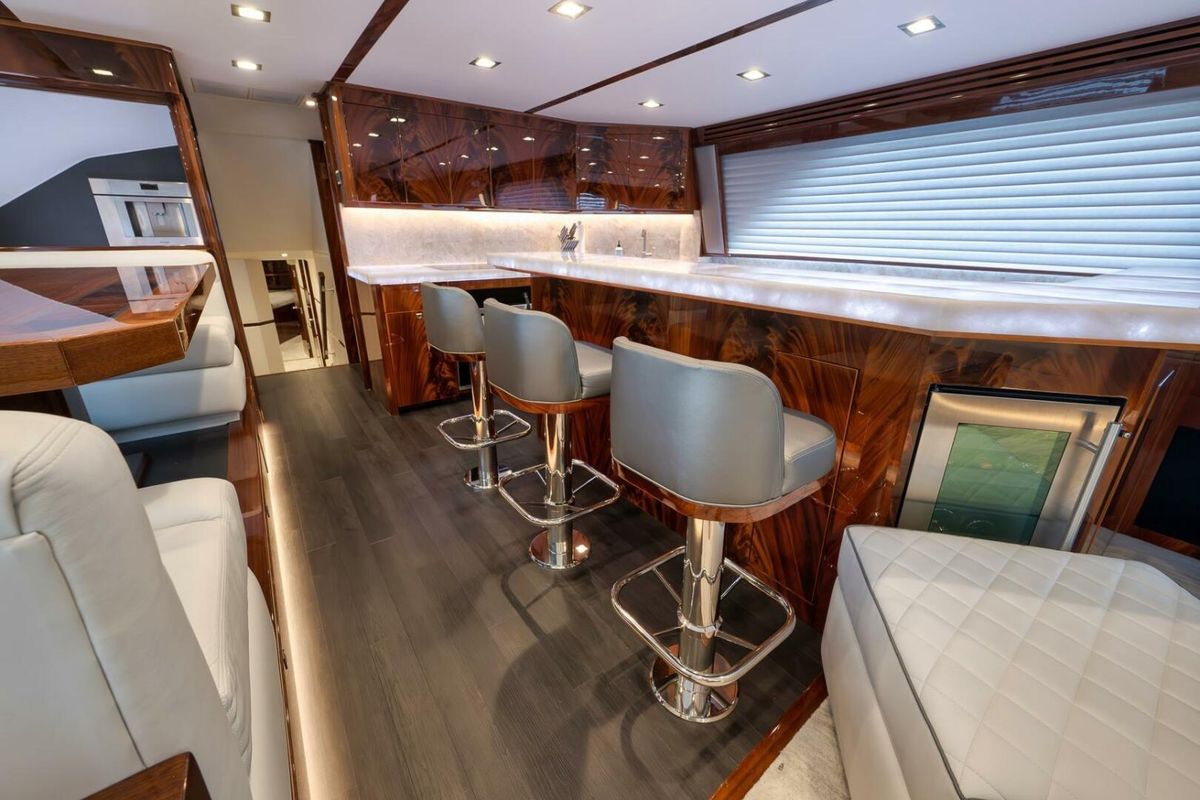2025 Viking 90 