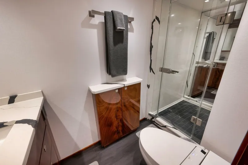 Nikki Bella Yacht Photos Pics 2025 Viking 90 Convertible- NIKKI BELLA- Master Stateroom Head