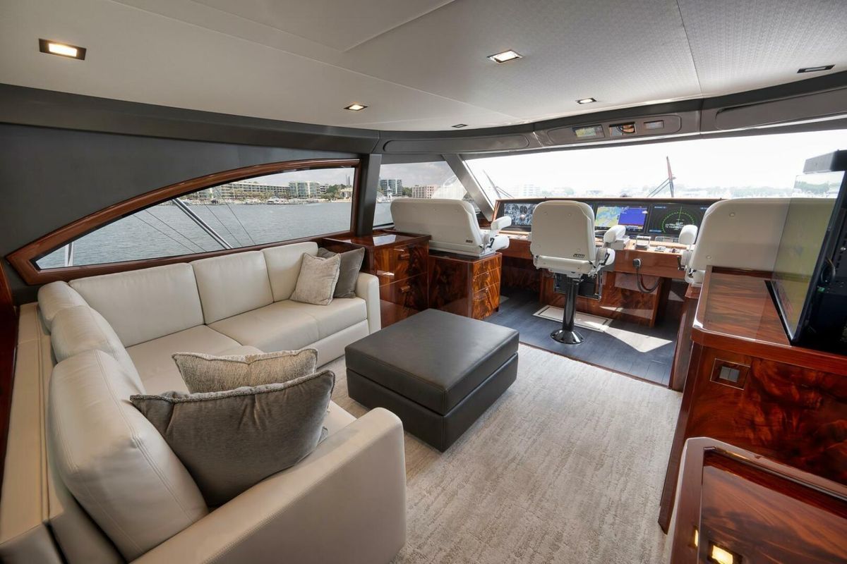 2025 Viking 90 