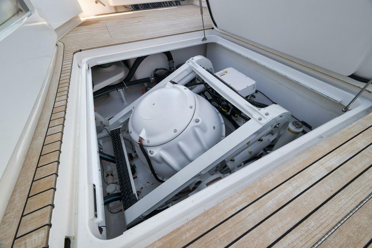 2025 Viking 90 