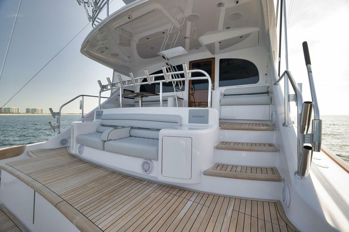 2025 Viking 90 