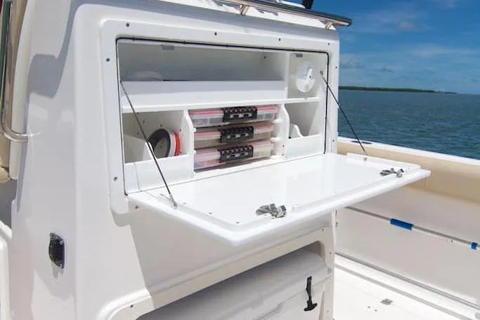  Yacht Photos Pics Manufacturer Provided Image