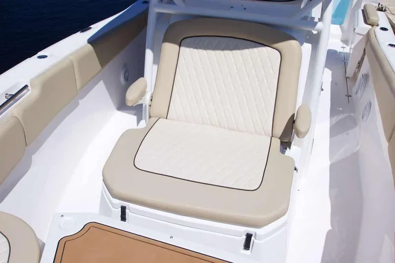  Yacht Photos Pics Manufacturer Provided Image