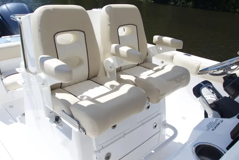  Yacht Photos Pics Manufacturer Provided Image