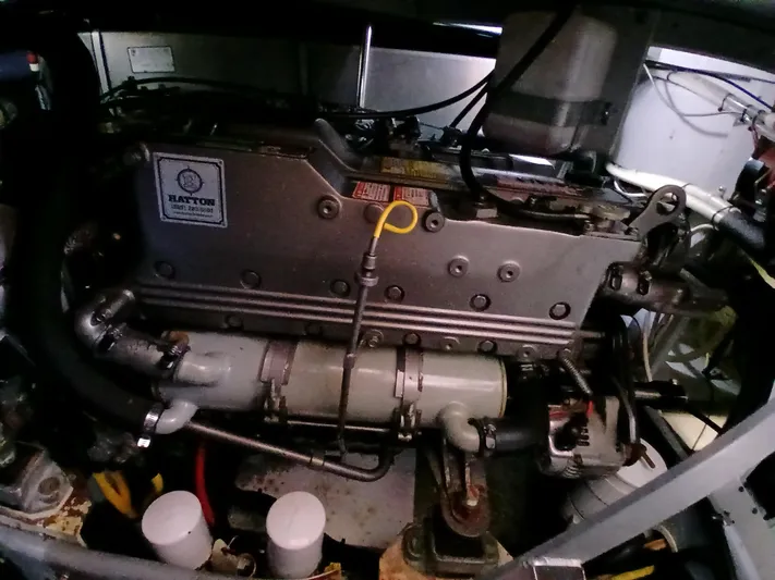 Blind Squirel Yacht Photos Pics Engine compartment of a 2006 Silverton 35 Motor Yacht.