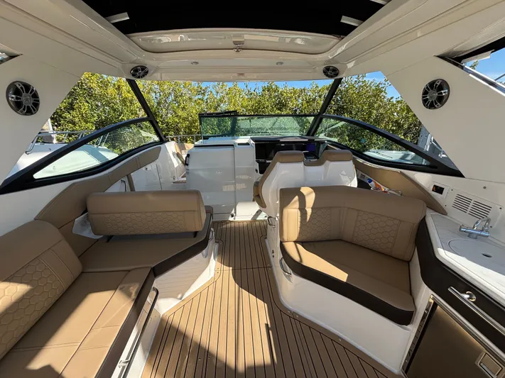 Why Knot Yacht Photos Pics 