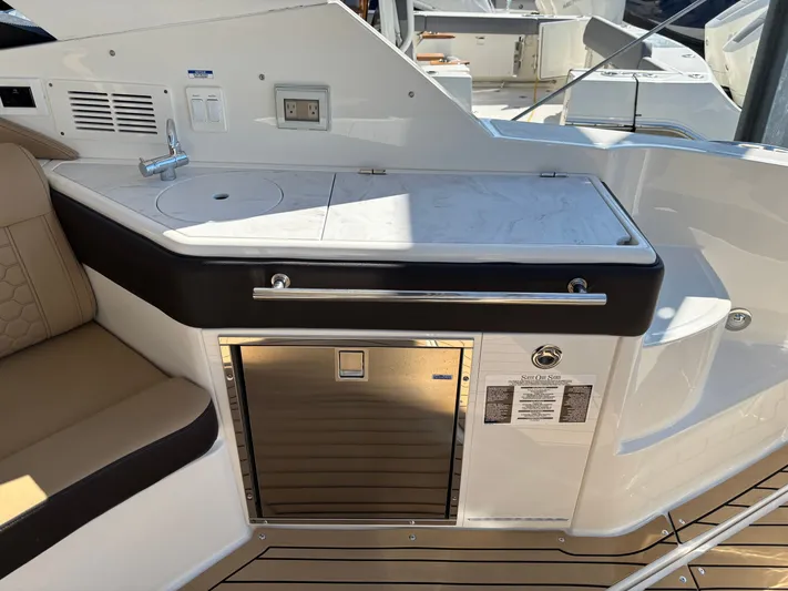 Why Knot Yacht Photos Pics 