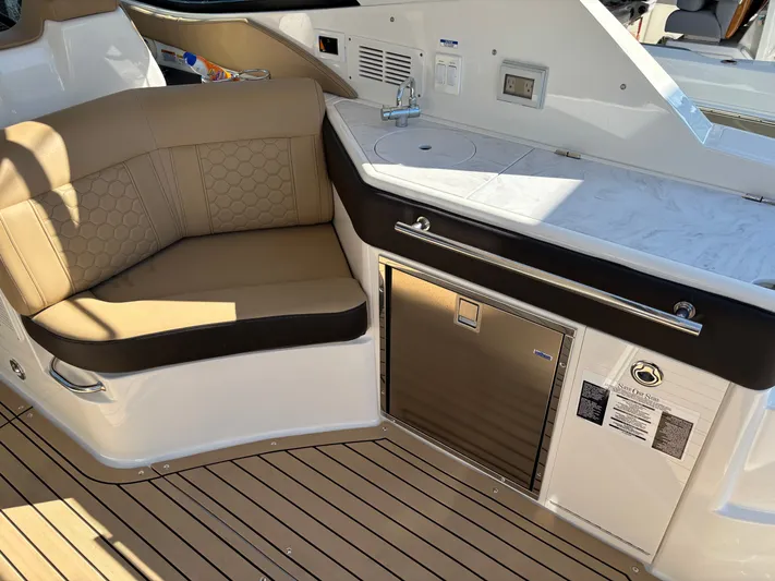 Why Knot Yacht Photos Pics 